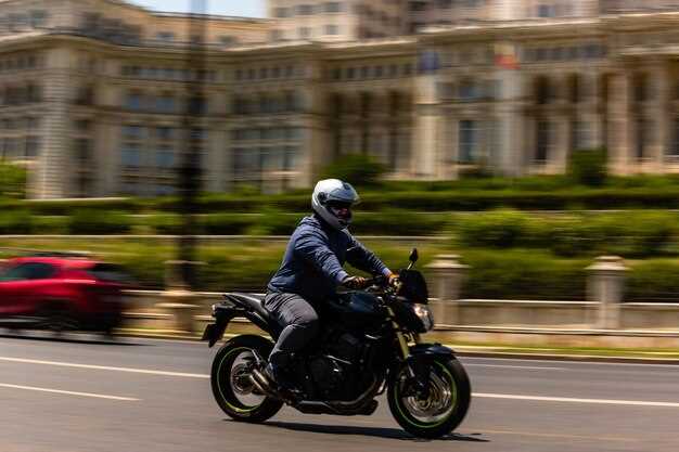 Compact Bikes that Maneuver Through Traffic