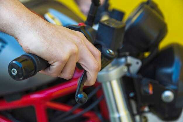 Choosing the Right Chain Cleaner for Your Motorcycle