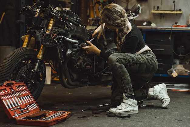 Step-by-Step Process for Proper Chain Lubrication
